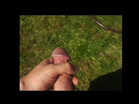 ❤️ Une chaudasse se fait baiser la chatte rose et jouit avec une giclée dans un jardin d'été... ❤️ Salopes at porn fr.hentaivost.ru ❌️